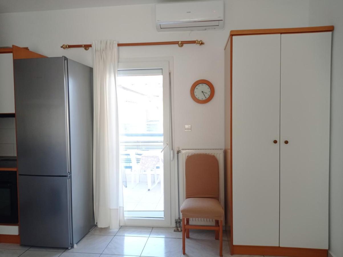 Vassilikos Apartment 弗洛伊塔 外观 照片