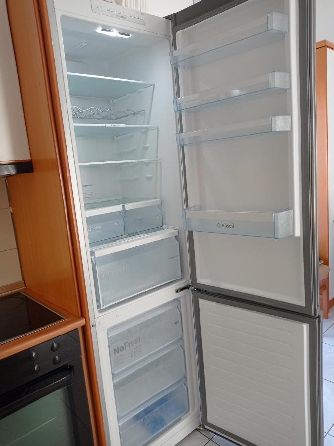 Vassilikos Apartment 弗洛伊塔 外观 照片