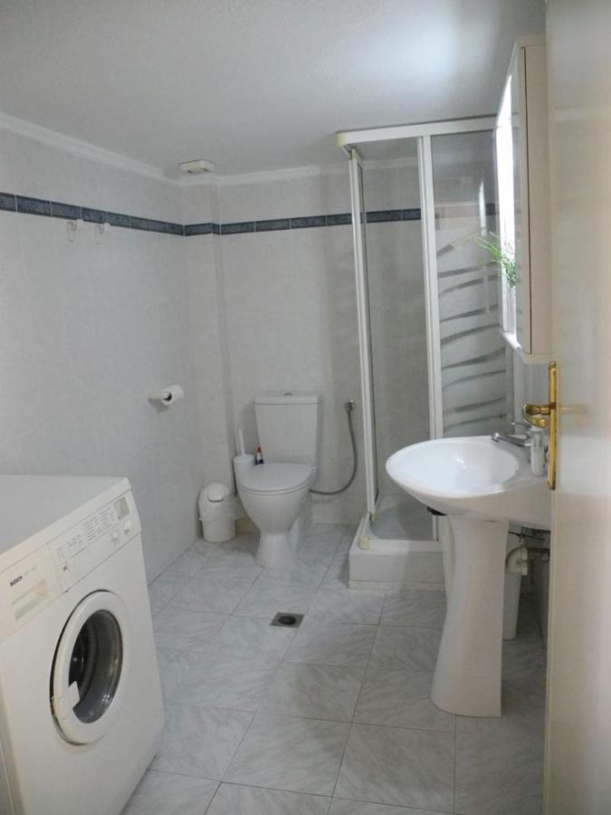 Vassilikos Apartment 弗洛伊塔 外观 照片
