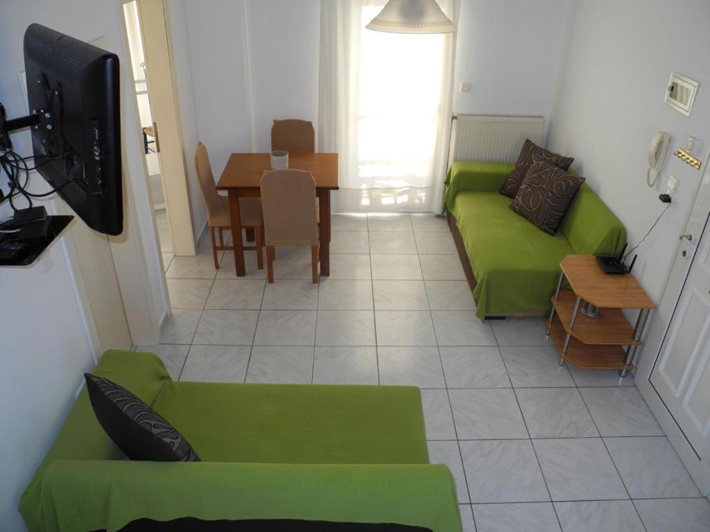Vassilikos Apartment 弗洛伊塔 外观 照片