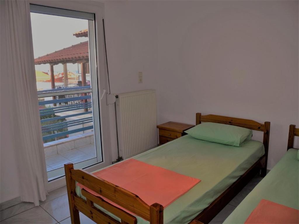 Vassilikos Apartment 弗洛伊塔 外观 照片